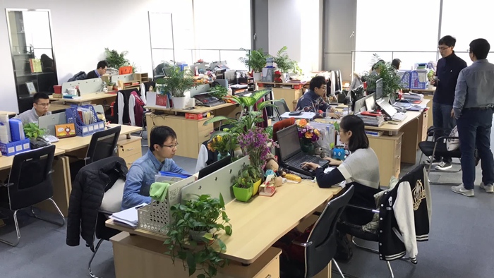 南阳市万马难追电子商务有限公司企业简介