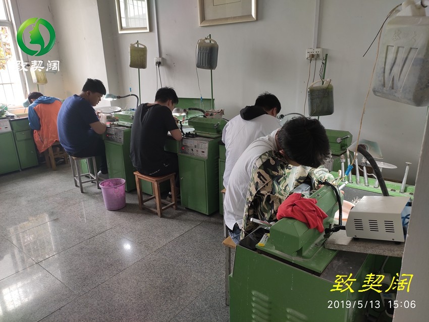 “致契阔”官方合作伙伴王展玉雕工作室掠影