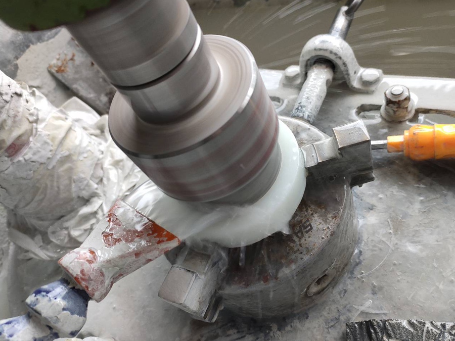 特别的爱给特别的你！太原张先生送给老婆的生日礼物由致契阔玉器定制