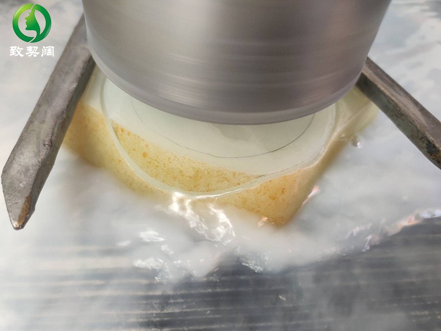 乌鲁木齐冀先生定制的籽料手镯